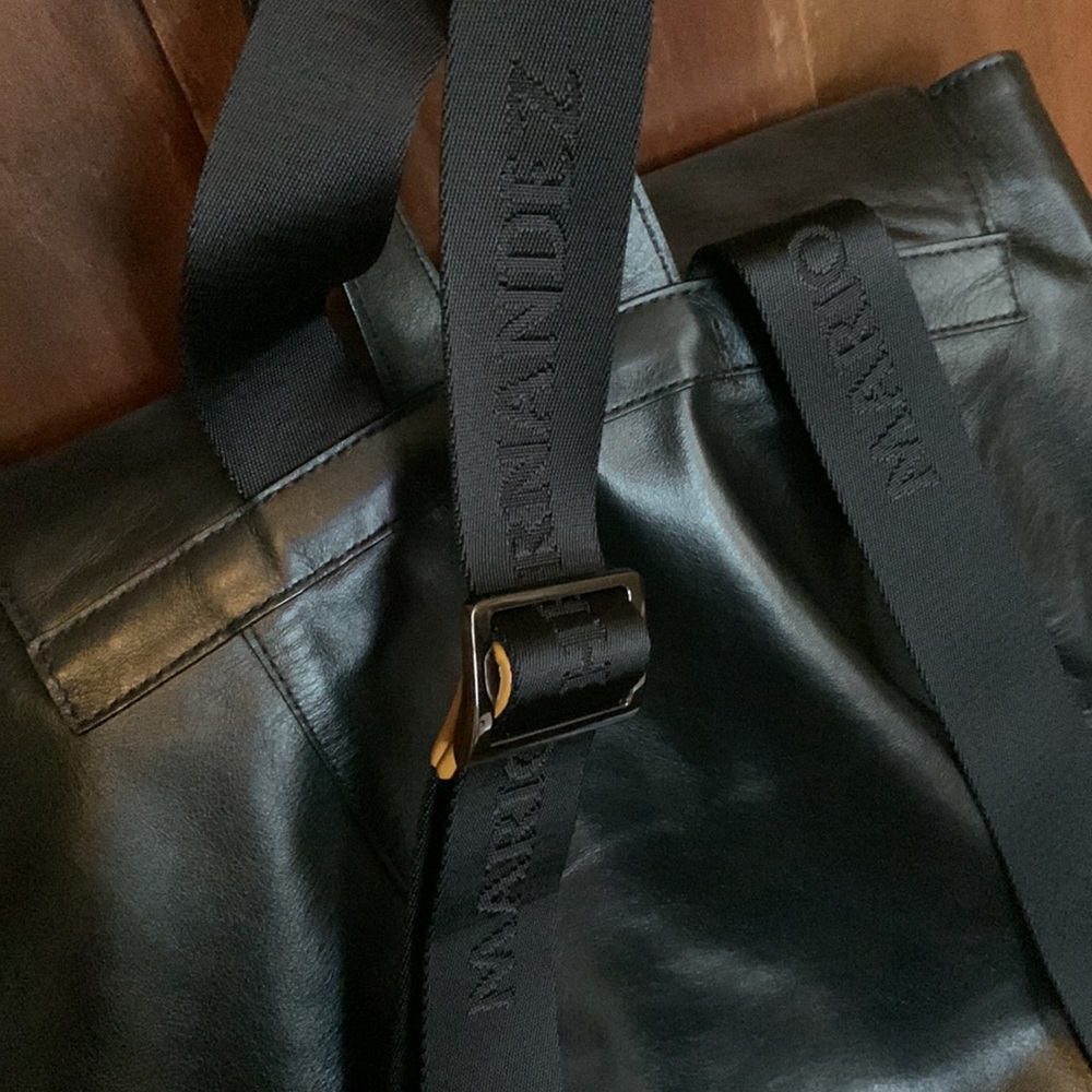 Mario Hernandez Handcrafted Black Leather Backpack - Picture 5 of 16